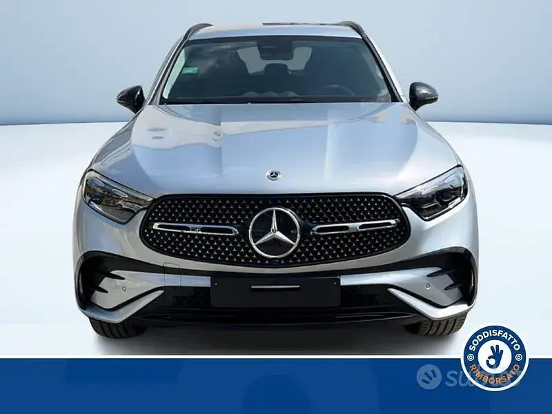 Nuova Mercedes GLC300e AMG 333 CV (244 kW) 2026 Grigio SUV