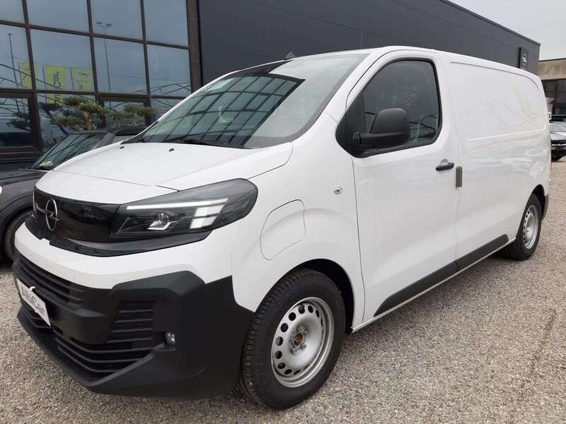 Nuova Opel Vivaro-e Combi 120 CV (88 kW) 2025 Bianco Monovolume