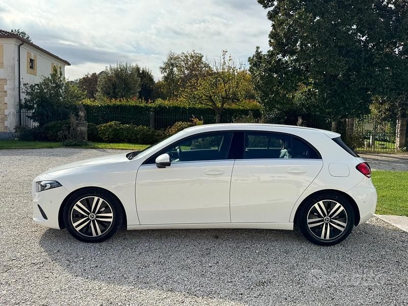 Usata Mercedes A180 116 CV (85 kW) 2018 Bianco Berlina