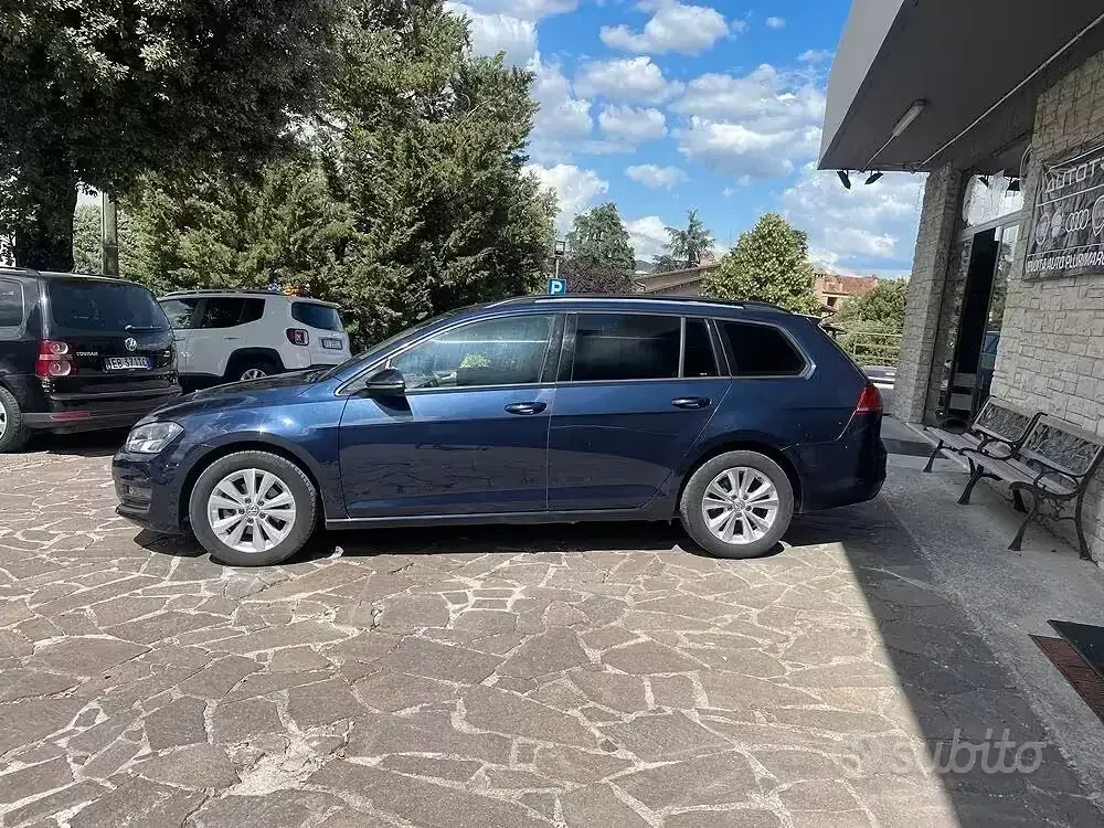 Usata VW Golf VII Executive 110 CV (80 kW) 2015 Blu Station wagon