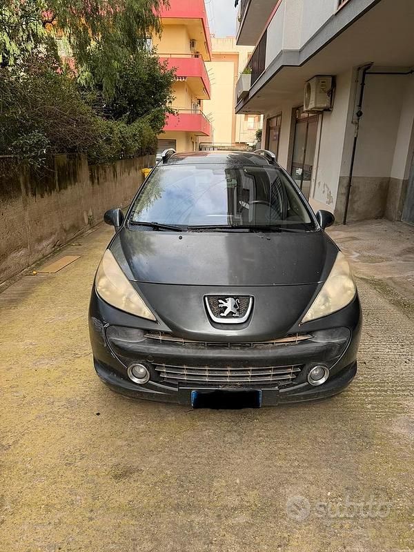 Usata Peugeot 207 92 CV (67 kW) 2011 Grigio Station wagon