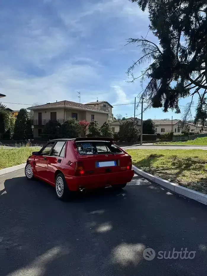 Usata Lancia Delta 181 CV (133 kW) 1992 Rosso Utilitaria