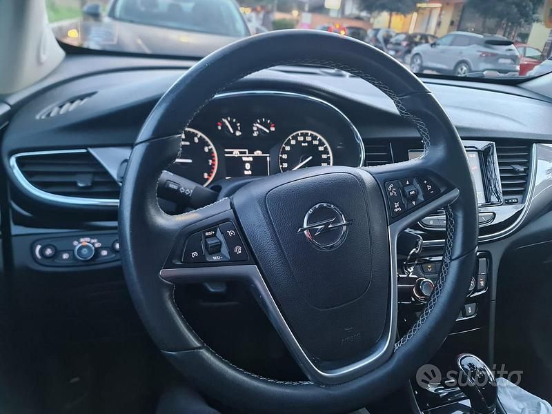 Usata Opel Mokka 140 CV (102 kW) 2017 Bianco SUV