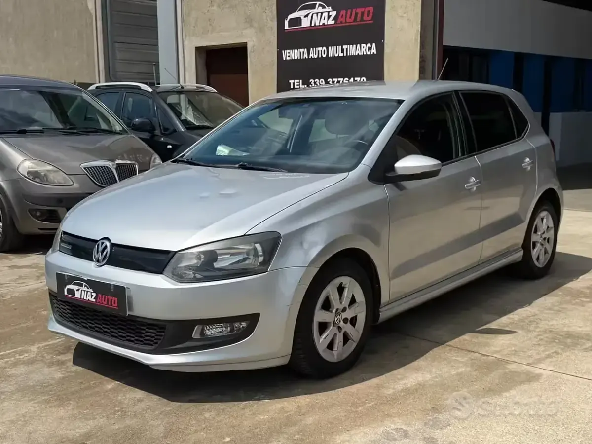 Usata VW Polo Comfortline 90 CV (66 kW) 2011 Grigio Utilitaria