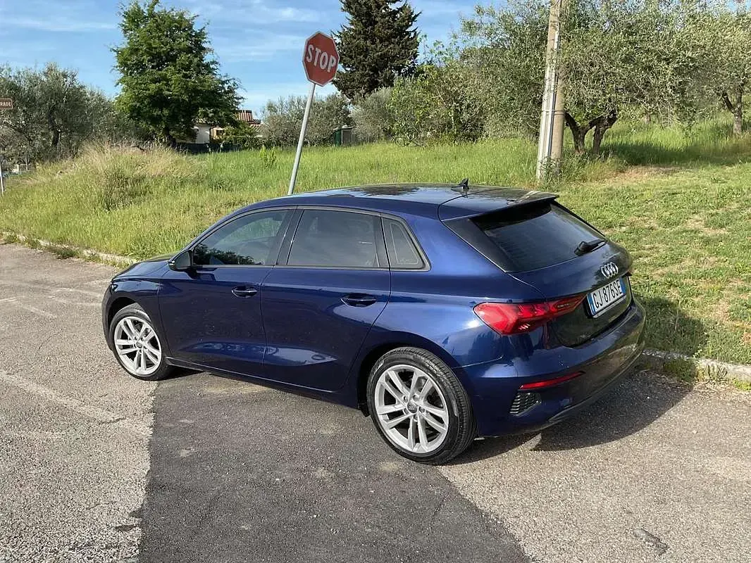 Usata Audi A3 Business 110 CV (80 kW) 2020 Blu/azzurro Berlina