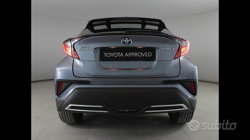 Usado Toyota C-HR Trend 122 CV (89 kW) 2022 Azul SUV