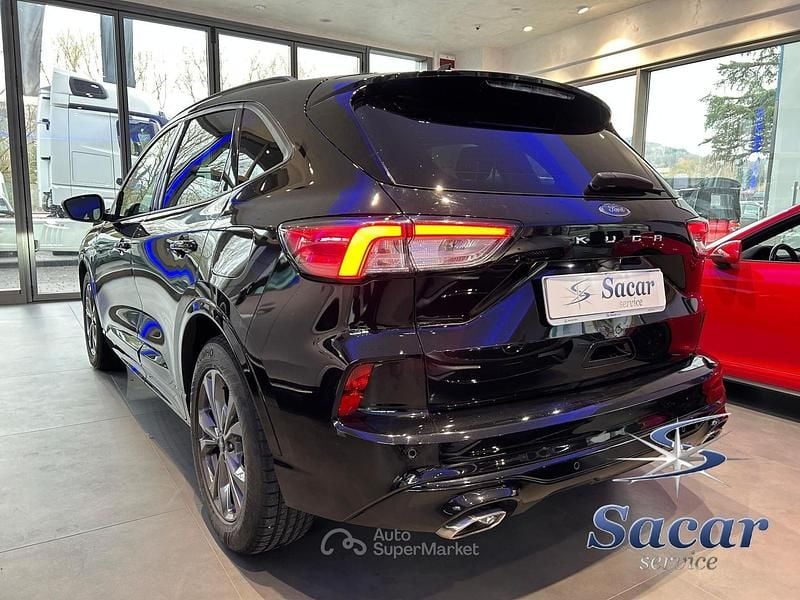 Usata Ford Kuga ST-Line 120 CV (88 kW) 2022 Nero SUV