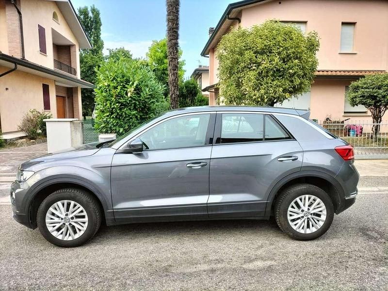 Usata VW T-Roc Advance 116 CV (85 kW) 2019 Grigio SUV