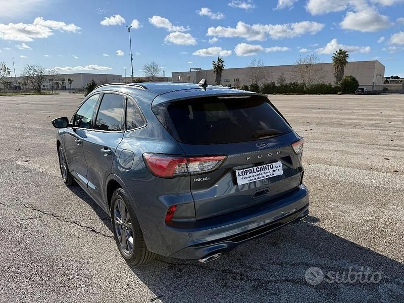 Usata Ford Kuga ST-Line 120 CV (88 kW) 2022 Blu/azzurro SUV