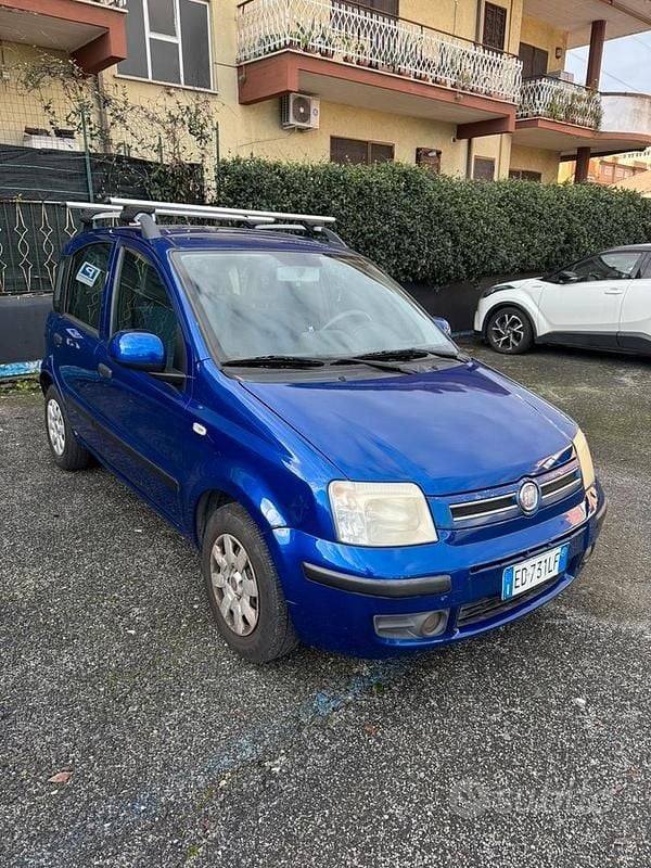 Blu Usata 2009 Fiat Panda Dynamic Tre volumi | 4500 € (Buon prezzo) - Immagine 1/4