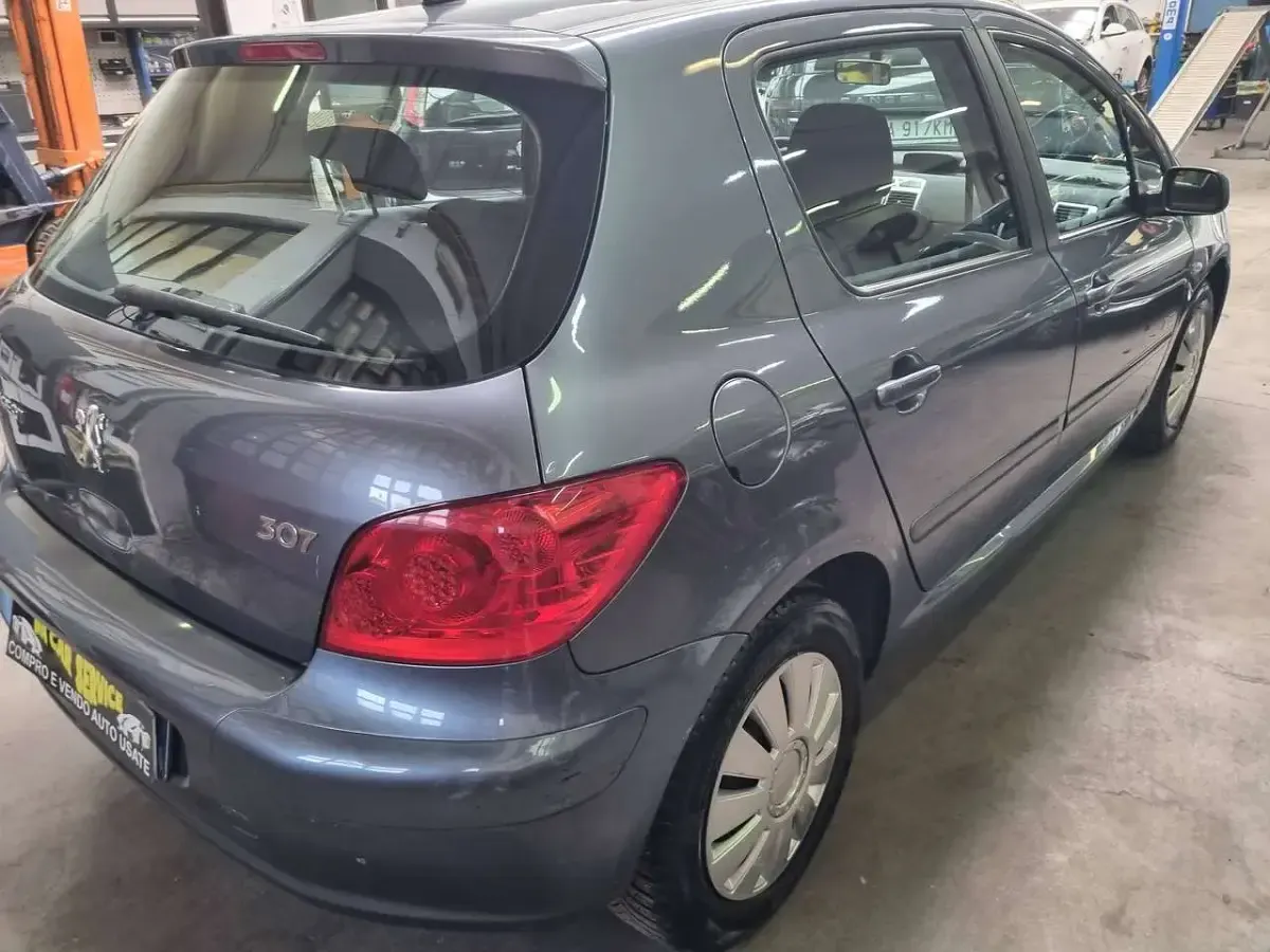 Usata Peugeot 307 109 CV (80 kW) 2007 Grigio Berlina