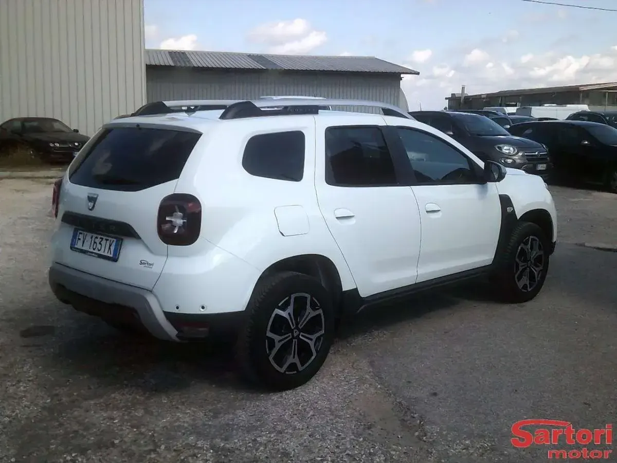 Usata Dacia Duster Prestige 114 CV (83 kW) 2019 Bianco SUV
