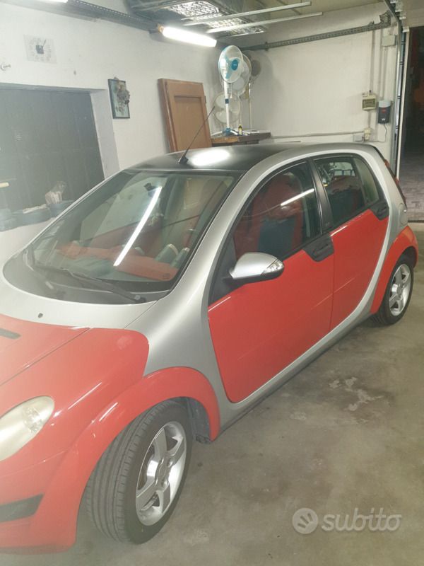 Usata Smart ForFour Passion 75 CV (55 kW) 2005 Rosso Utilitaria