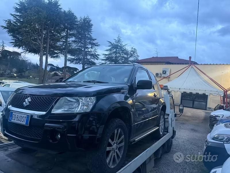 Usata Suzuki Grand Vitara 129 CV (94 kW) 2011 Nero SUV