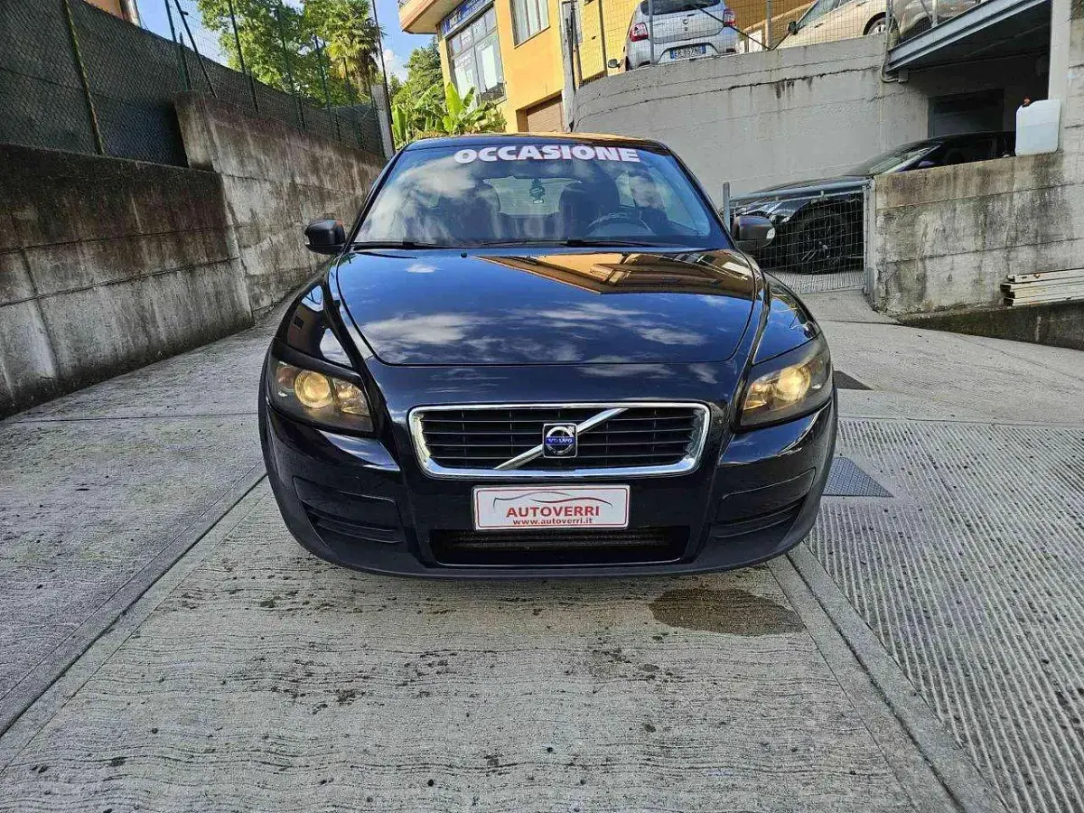 Usata Volvo C30 Momentum 109 CV (80 kW) 2008 Antracite Utilitaria