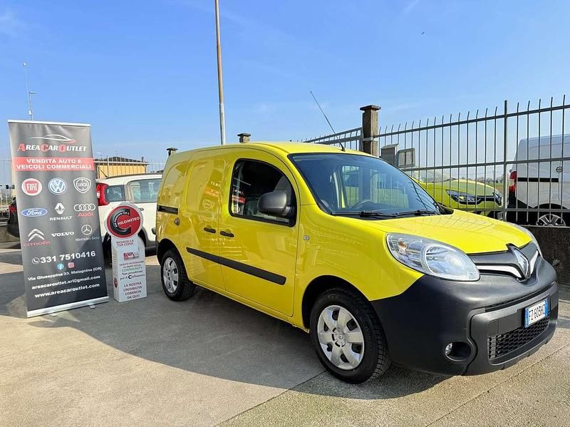 Usata Renault Kangoo 110 CV (80 kW) 2019 Giallo 387 Monovolume