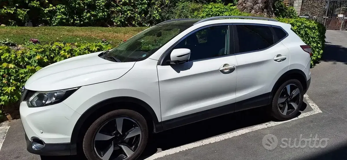 Usata Nissan Qashqai 110 CV (80 kW) 2017 Bianco SUV