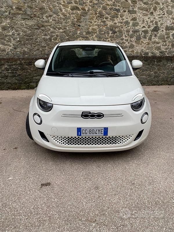 Usata Fiat 500e 69 kW (95 CV) 2021 Bianco Utilitaria
