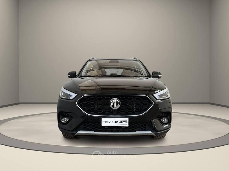 Usata MG ZS Luxury 106 CV (77 kW) 2024 Nero / metallizzato SUV