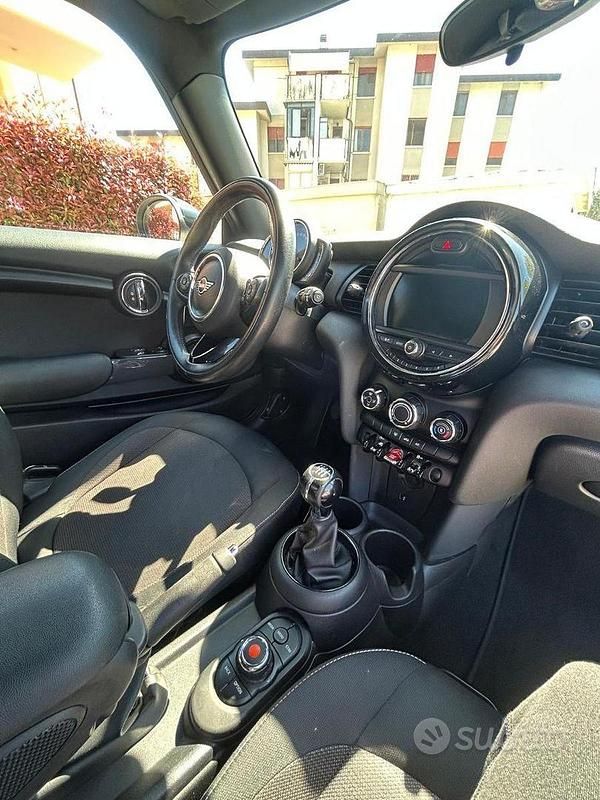Usata Mini One D 95 CV (69 kW) 2019 Bianco Utilitaria