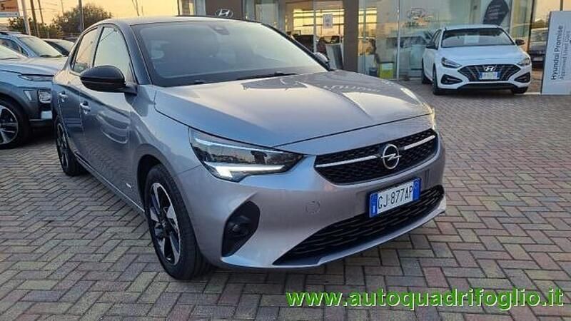Usata Opel Corsa-e Edition 100 kW (136 CV) 2022 Grigio Utilitaria