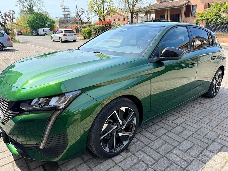 Usata Peugeot 308 131 CV (96 kW) 2023 Verde Berlina