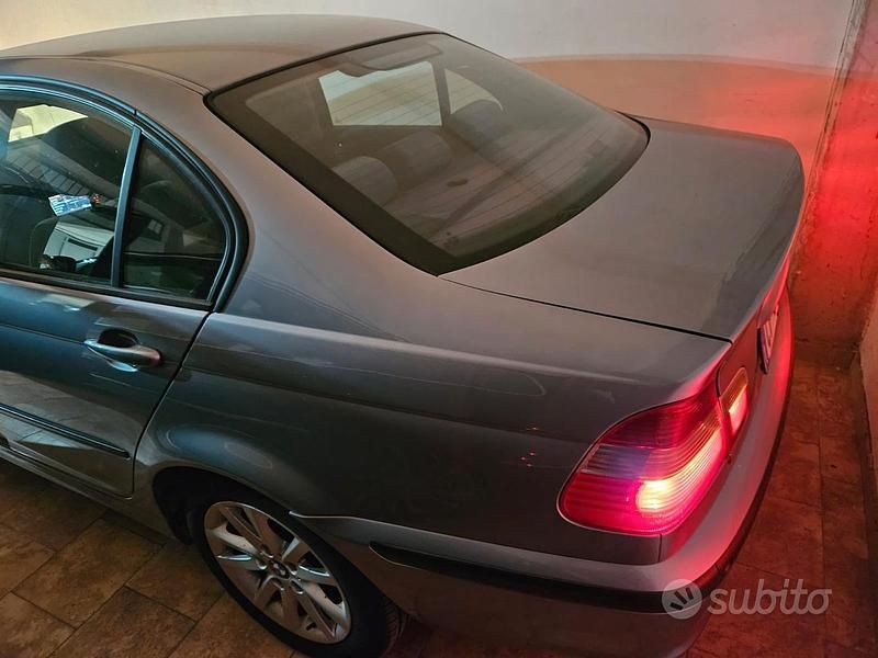 Usata BMW 320 150 CV (110 kW) 2004 Grigio Berlina