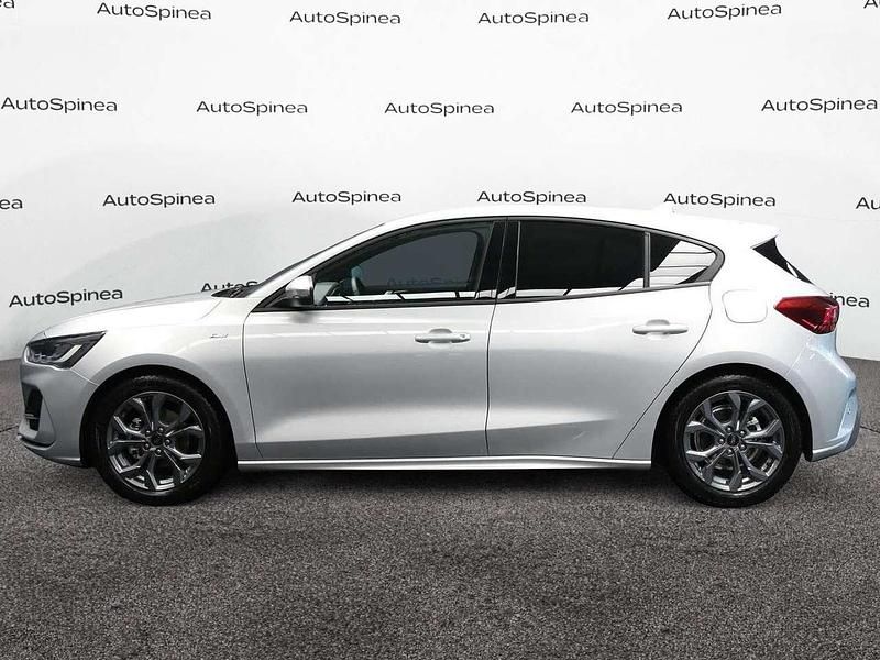 Usata Ford Focus ST-Line 155 CV (114 kW) 2025 Grigio Utilitaria