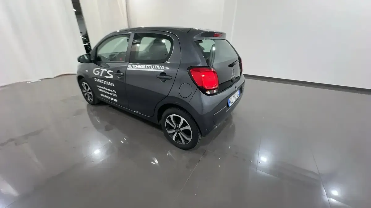 Usata Citroën C1 Shine 72 CV (52 kW) 2021 Grigio platinum met. Utilitaria
