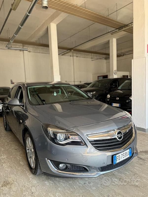 Usata Opel Insignia 136 CV (100 kW) 2016 Grigio Station wagon