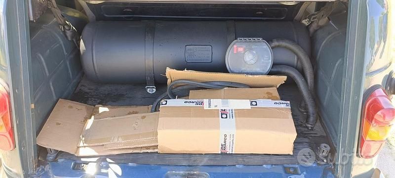 Usata Renault R4 33 CV (24 kW) 1993 Verde Utilitaria