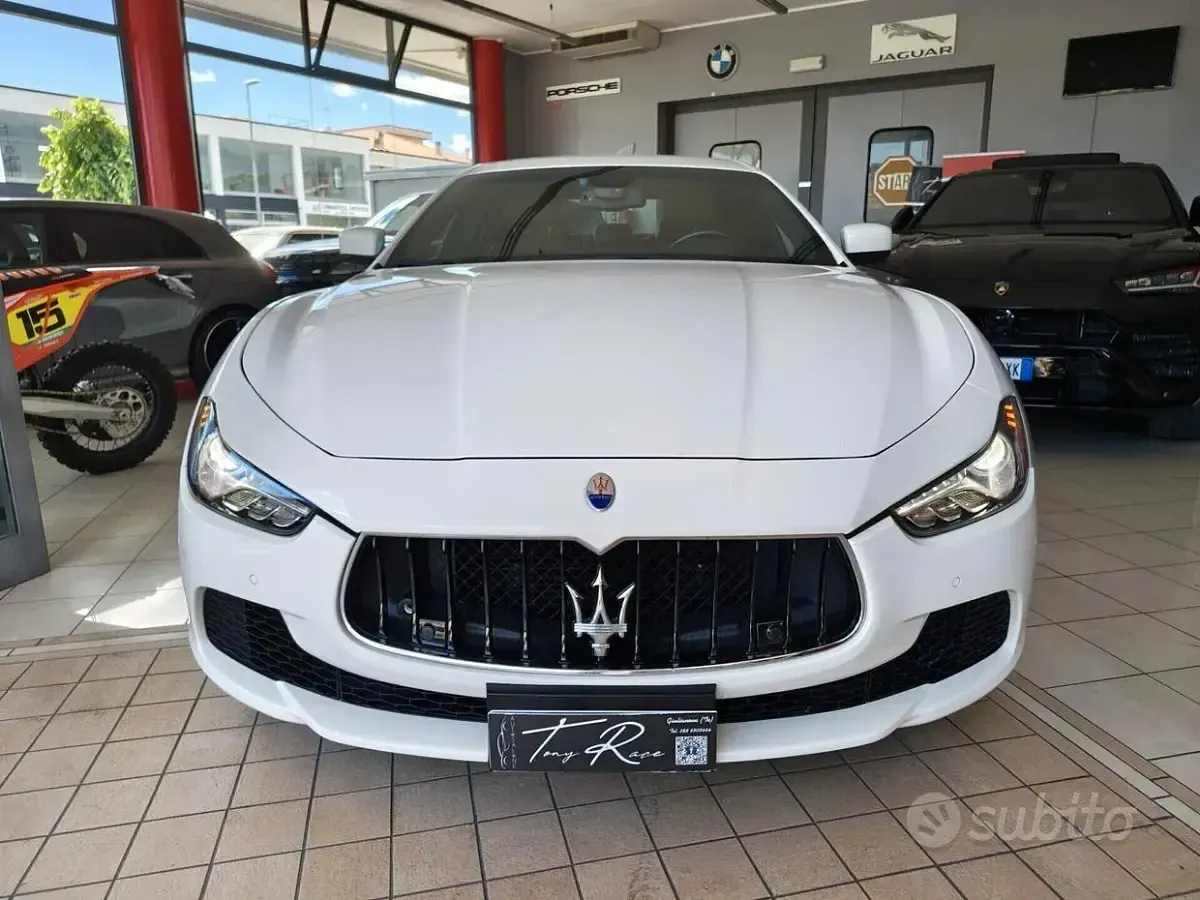 Usata Maserati Ghibli 250 CV (183 kW) 2014 Bianco Berlina
