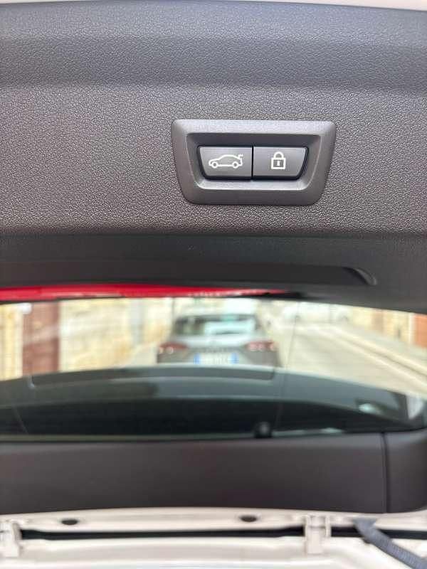 Usata BMW 118 Luxury Line 136 CV (100 kW) 2019 Bianco Utilitaria