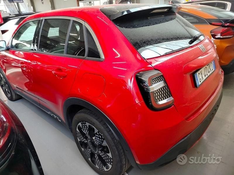 Usata Fiat 600 La Prima 101 CV (74 kW) 2025 Rosso SUV