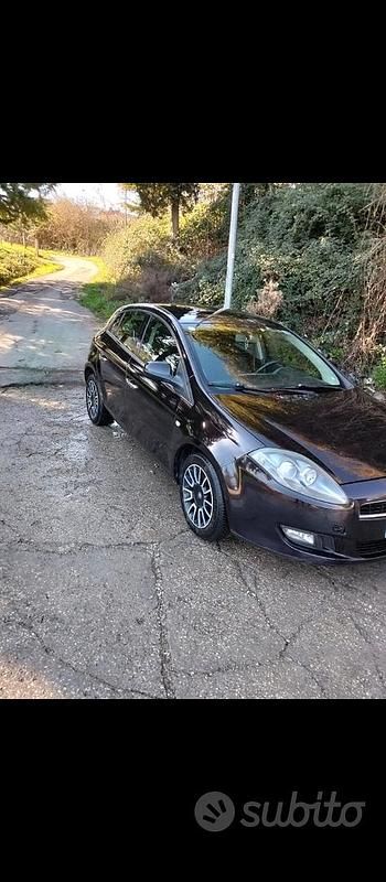 Usata Fiat Bravo 105 CV (77 kW) 2013 Nero Utilitaria