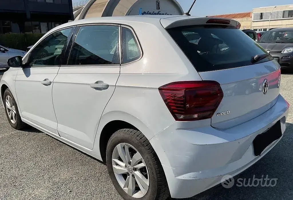 Usata VW Polo Trendline 80 CV (58 kW) 2019 Grigio Utilitaria