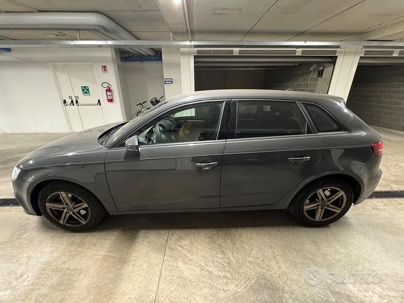 Usata Audi A3 Sportback 150 CV (110 kW) 2017 Grigio Utilitaria
