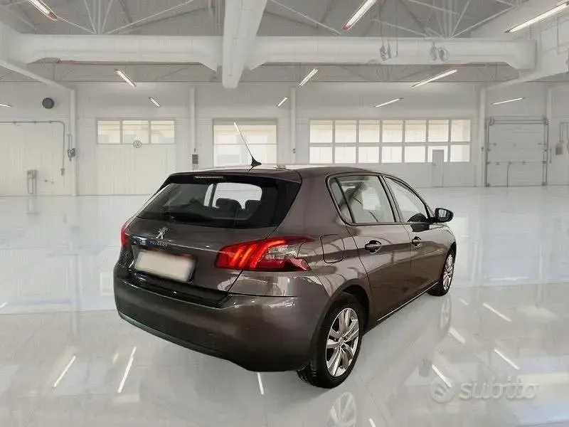 Usata Peugeot 308 Active 131 CV (96 kW) 2021 Grigio Berlina
