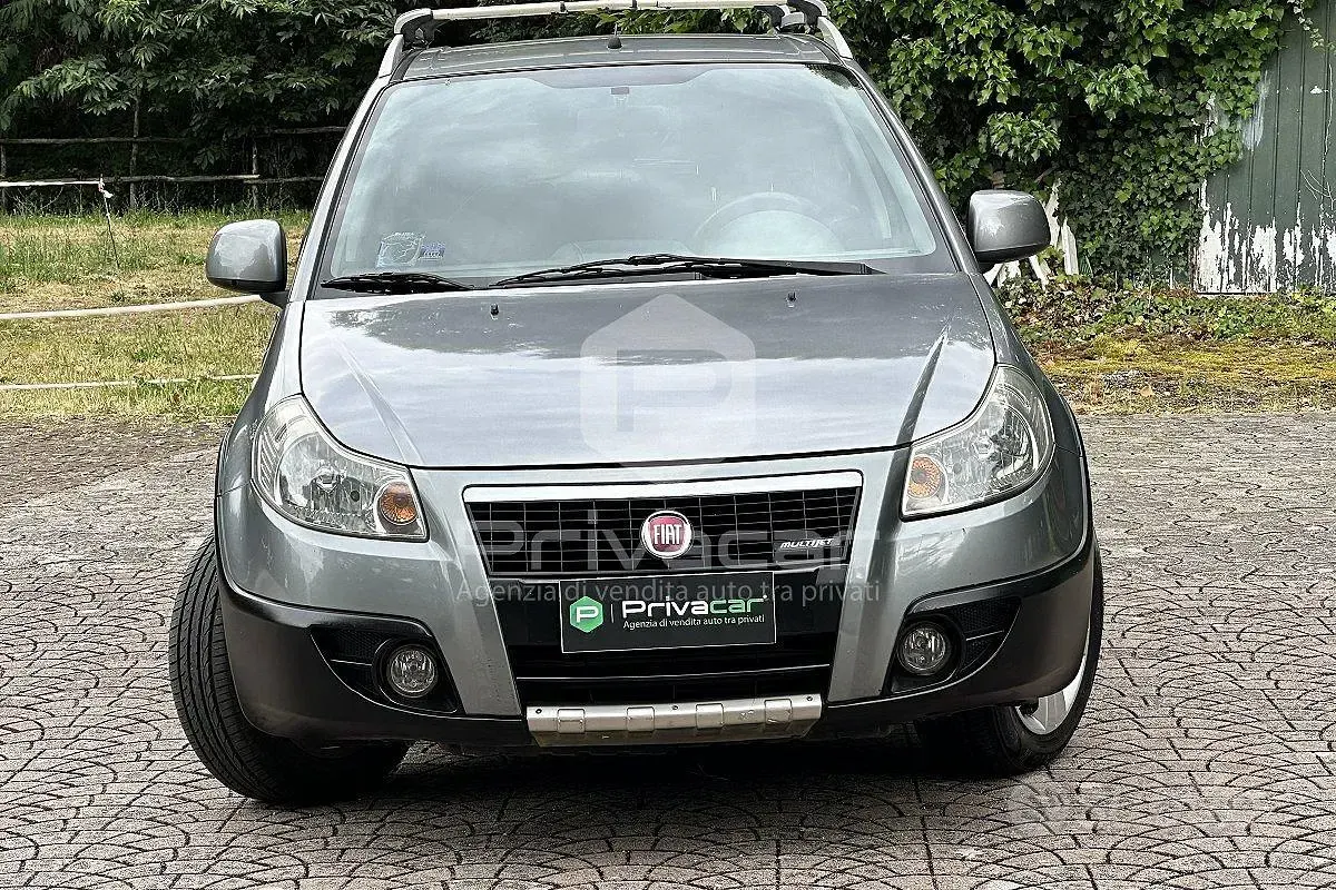 Usata Fiat Sedici Emotion 120 CV (88 kW) 2008 Grigio SUV