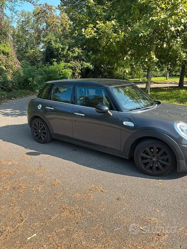 Usata Mini Cooper SD Business 170 CV (125 kW) 2015 Utilitaria