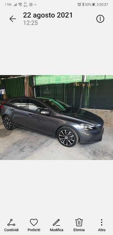 Usata Volvo V40 Kinetic 114 CV (83 kW) 2014 Station wagon