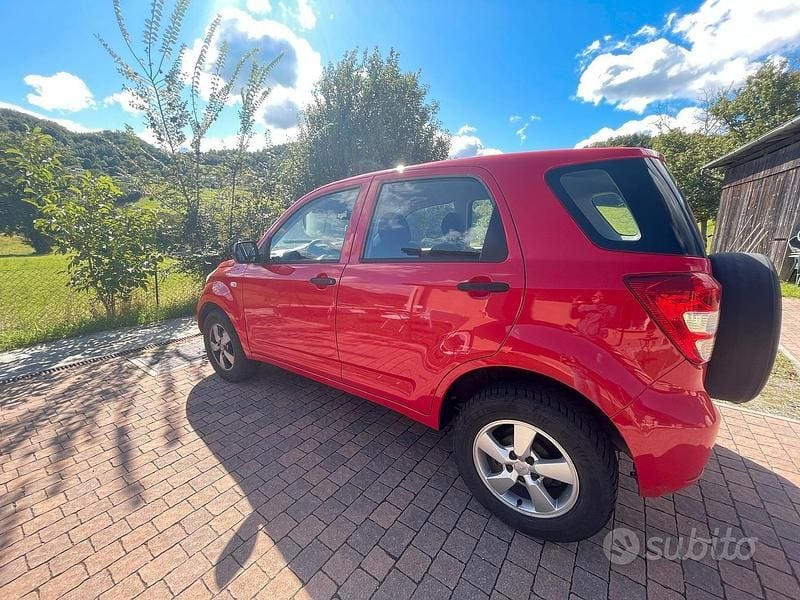 Usata Daihatsu Terios 105 CV (77 kW) 2006 SUV