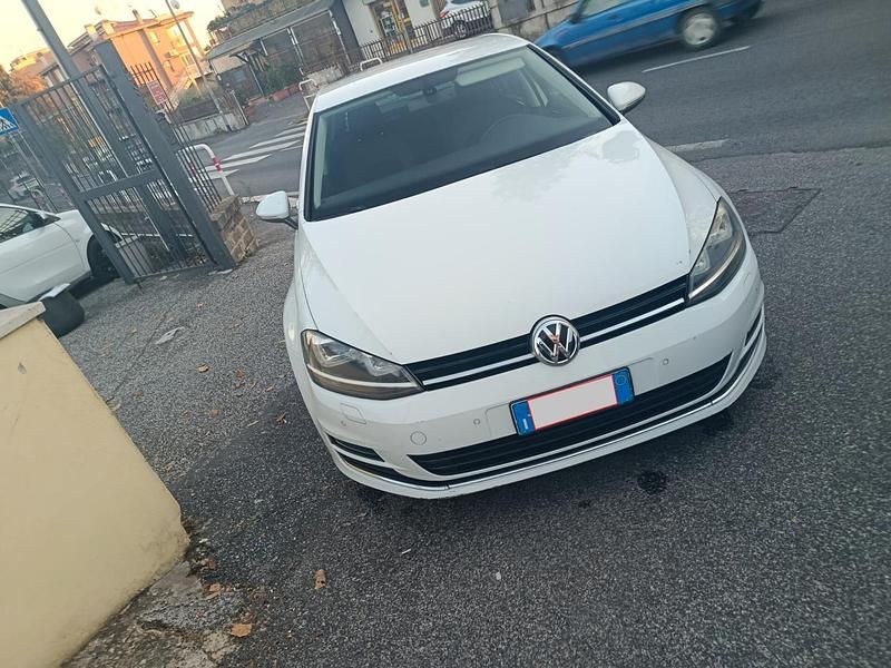 Usata VW Golf VII Highline 140 CV (102 kW) 2013 Bianco Berlina