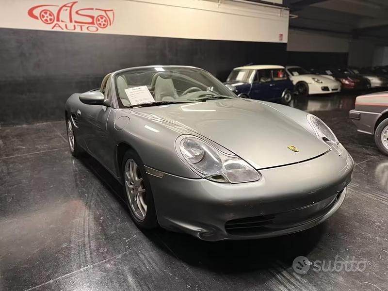 Usata Porsche 986 Boxster 228 CV (167 kW) 2003 Grigio Cabrio
