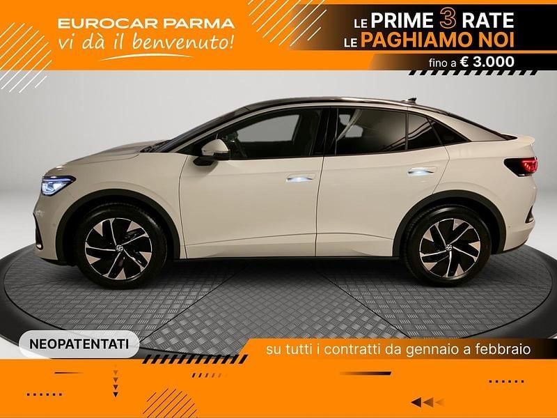 Nuova VW ID.5 Pro 88 kW (121 CV) 2025 Glacier white metallizzato nero SUV