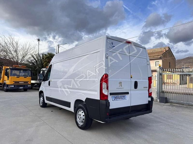 Usata Peugeot Boxer S 140 CV (102 kW) 2022 Bianco Furgone