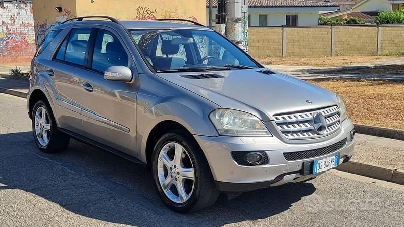 Usata Mercedes ML320 224 CV (164 kW) 2008 Marrone SUV