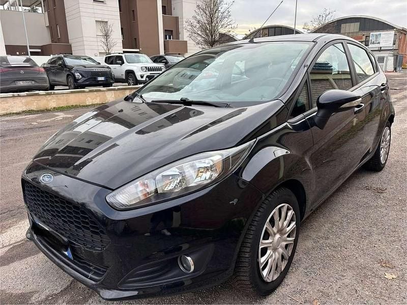 Usata Ford Fiesta Business Edition 75 CV (55 kW) 2016 Nero Berlina