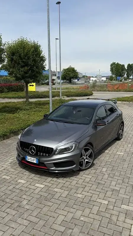 Usata Mercedes A250 211 CV (155 kW) 2014 Berlina