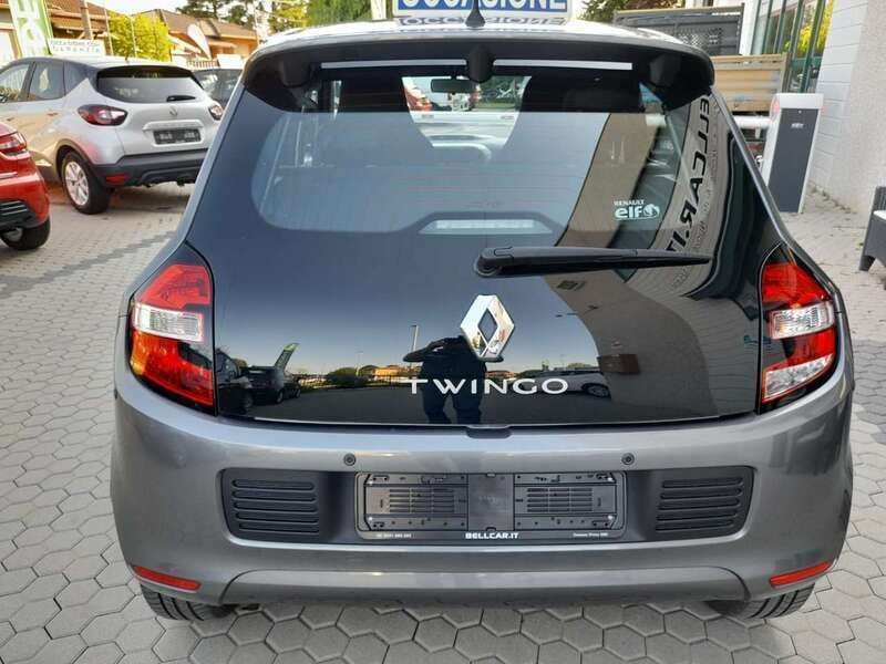 Usata Renault Twingo SE 69 CV (50 kW) 2019 Grigio Utilitaria